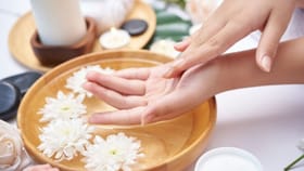 বলি নায়িকাদের মতো কোমল হাত চাই? মানতে হবে এই কটি নিয়ম