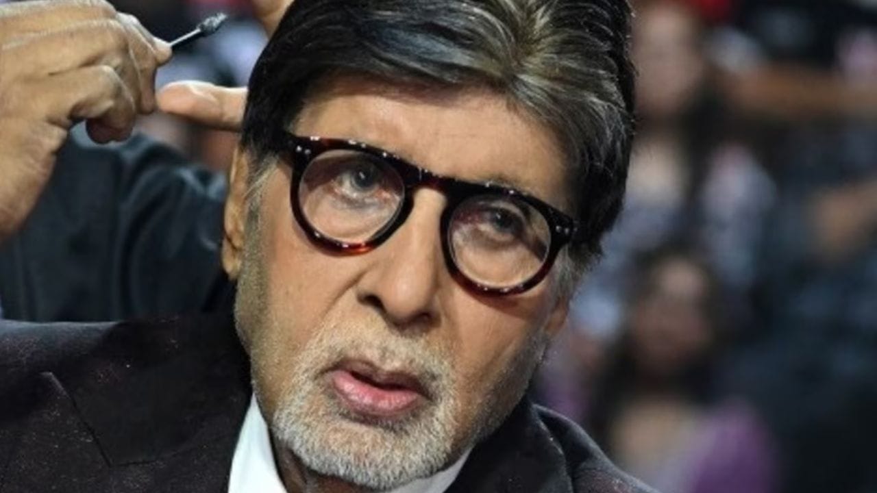 Amitabh Bachchan: দাঁড়িয়ে দাঁড়িয়ে নয়, এবার থেকে বসে বসে! অমিতাভকে কেন এমন নির্দেশ দিলেন চিকিৎসক? নতুন কোনও রোগে আক্রান্ত বিগবি? Amitabh Bachchan: দাঁড়িয়ে দাঁড়িয়ে নয়, এবার থেকে বসে বসে! অমিতাভকে কেন এমন নির্দেশ দিলেন চিকিৎসক? নতুন কোনও রোগে আক্রান্ত বিগবি?