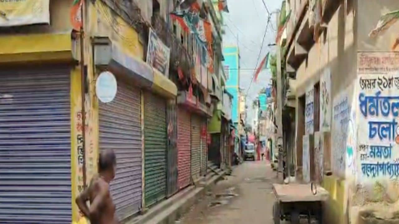 Khanakul Bandh: বন্ধ দোকানপাট, চলছে না বাস! বিজেপির ১২ ঘণ্টার বনধে নিস্তব্ধ খানাকুল