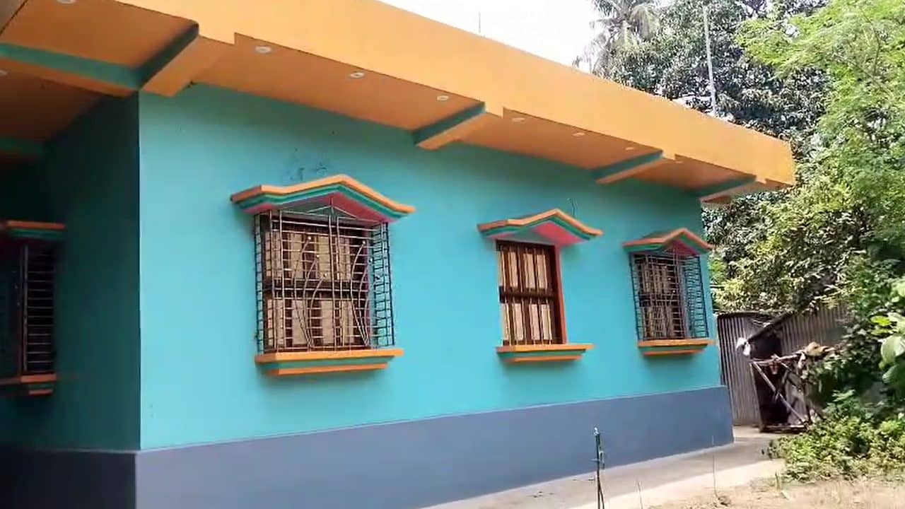 Bagda: ক্লাসের ফার্স্ট বয়! রাত পোহালেই ছিল ইংরাজি পরীক্ষা, সকালে ঘর থেকে উদ্ধার অষ্টম শ্রেণির ছাত্রের ঝুলন্ত দেহ