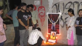 তিলোত্তমার বিচারের দাবিতে বাঁকুড়া মেডিক্যালে উড়ল ফানুস