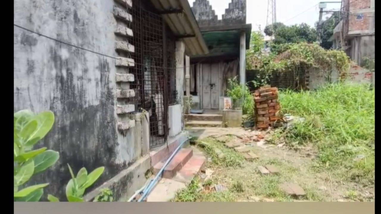 Baruipur: ছোট ছেলে বিজেপি নেতা, বাড়িতেই কুপিয়ে খুন তৃণমূল কর্মী বাবা-ভাইয়ের, বিস্ফোরক অভিযোগ