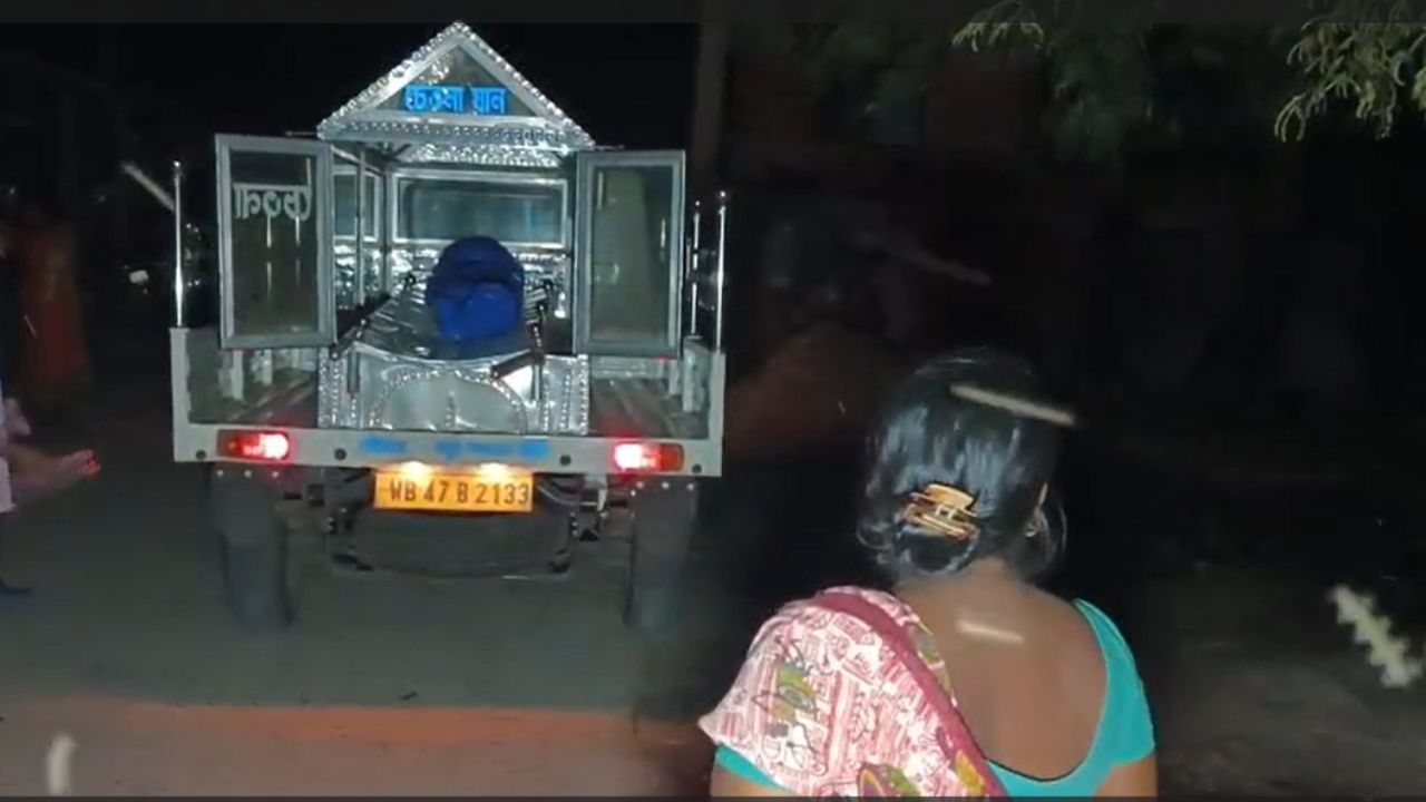 Nanur: শেষমেশ DNA রিপোর্টেই এল ফল, এক মাস আগে উদ্ধার হওয়া নাবালিকার দেহ শনাক্ত Nanur: শেষমেশ DNA রিপোর্টেই এল ফল, এক মাস আগে উদ্ধার হওয়া নাবালিকার দেহ শনাক্ত