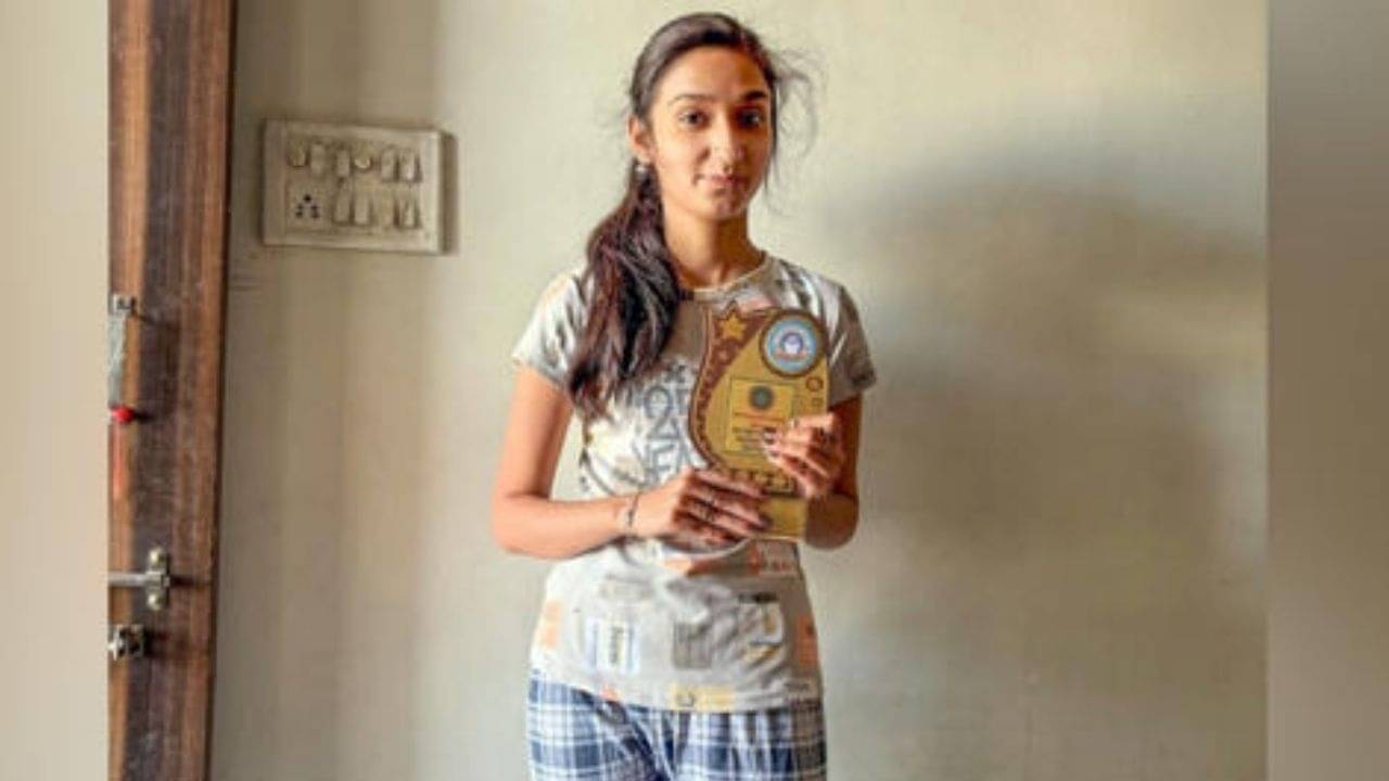 Bizarre Love Story: পালিয়ে বিয়ের প্ল্যান ছিল, এলই না বয়ফ্রেন্ড, অন্যজনকে বিয়ে করে বাড়ি ফিরল মেয়ে!