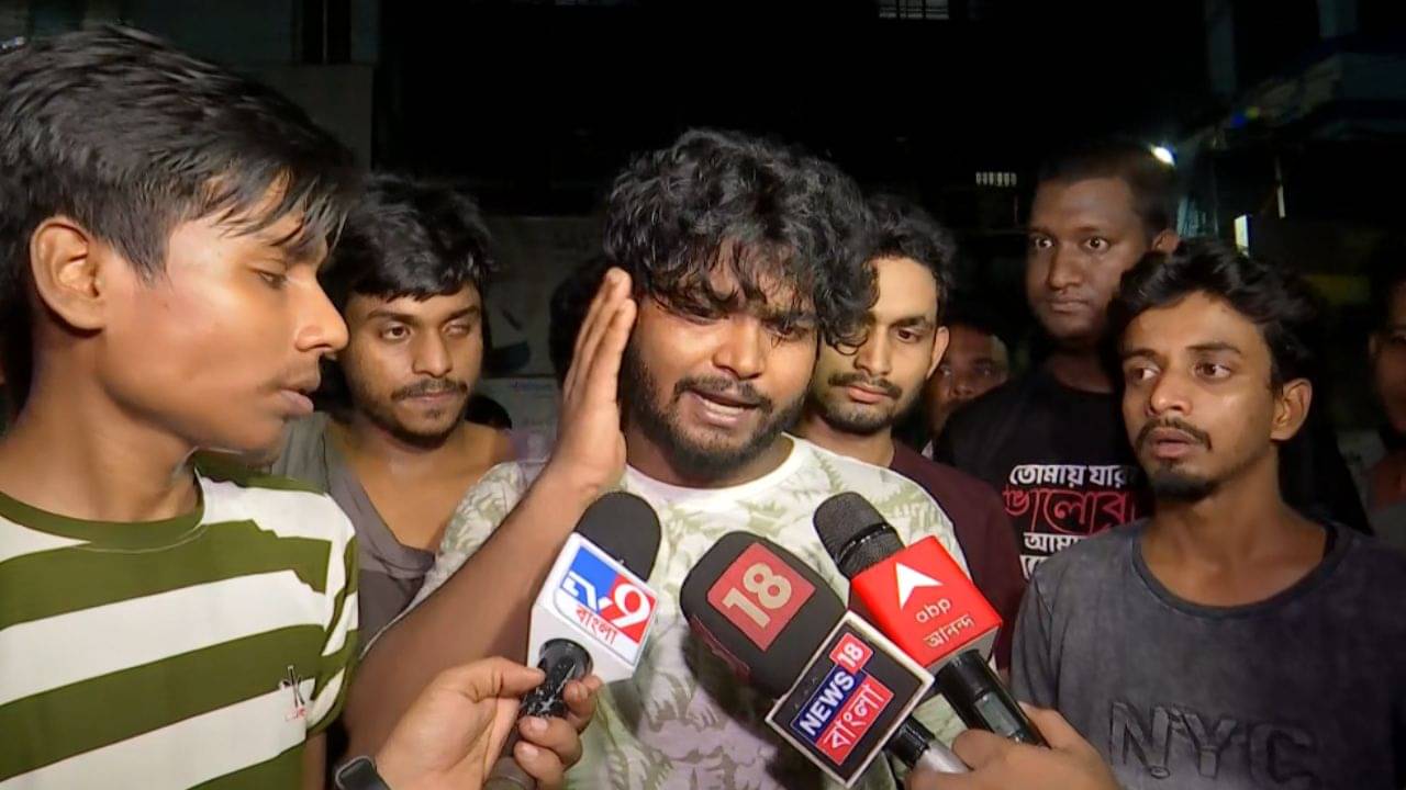 Calcutta University Students Beaten: কলকাতা বিশ্ববিদ্যালয়ের পড়ুয়ারা বাংলা বলায় বাংলাদেশি তকমা! ছুরি-লাঠি দিয়ে বেধড়ক মারধরের অভিযোগ শিয়ালদহ ব্রিজের নিচের ব্যবসায়ীদের বিরুদ্ধে