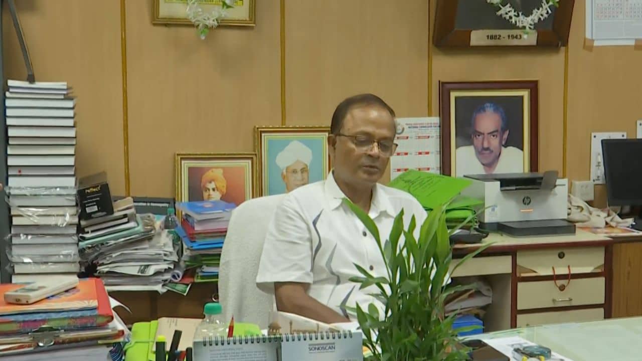 Medical College: থমকে স্বাস্থ্য় দফতরের ৫৮ লক্ষ টাকার প্রকল্প, স্বপন সমাদ্দারের অনুগামীদের বিরুদ্ধে দাদাগিরির অভিযোগ