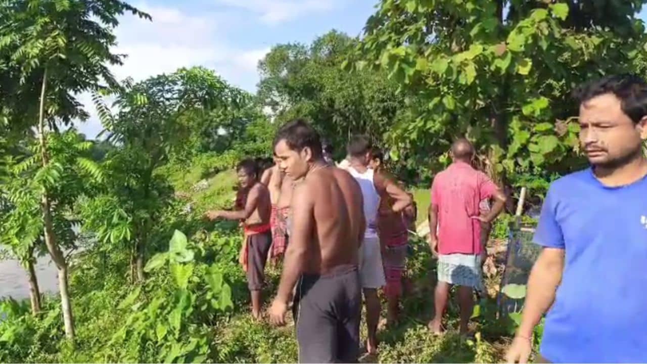 Dhupguri: উত্তাল নদীতে বন্ধুদের সঙ্গে নামতেই ধেয়ে এল বিপদ, তলিয়ে গিয়ে মৃত্যু রোহিতের