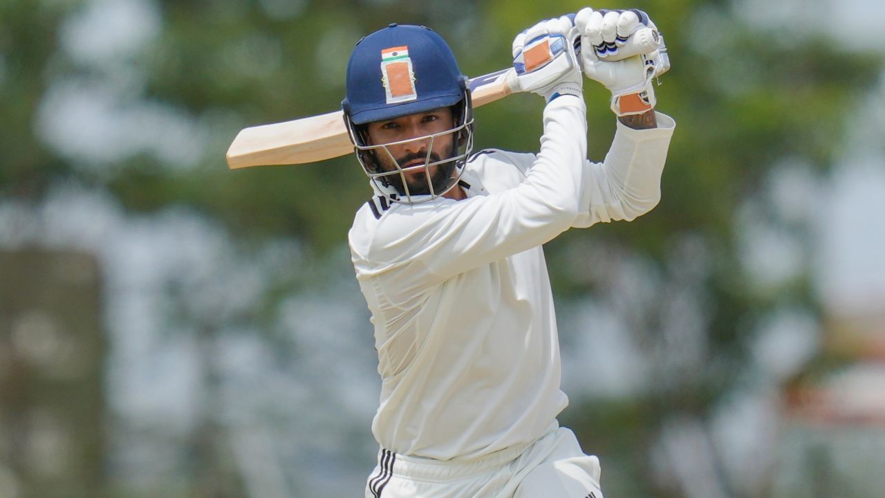 Rajat Patidar: আরসিবি ক্যাপ্টেন রজত পাতিদারের লাল-বলে বিধ্বংসী সেঞ্চুরি, রানের পাহাড়ে সেন্ট্রাল জোন