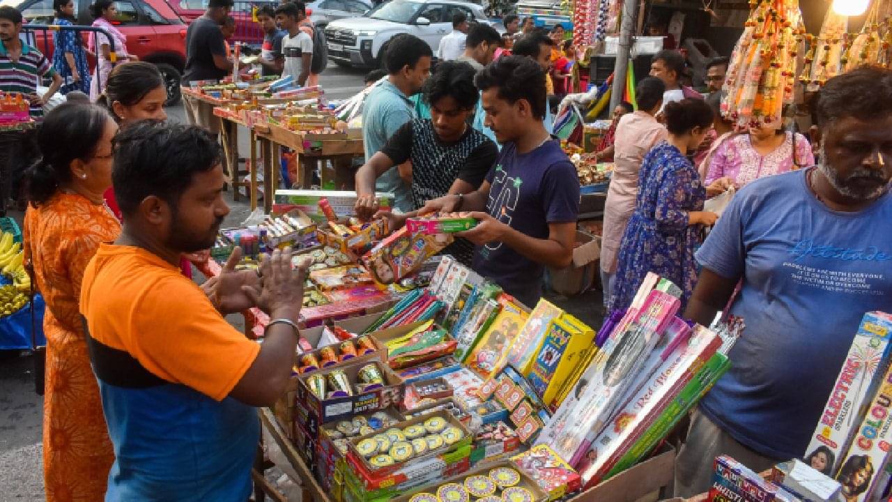 Firecracker Factory: কালীপুজোর ৬ জায়গায় গ্রিন বাজি কারখানার ক্লাস্টার তৈরির গ্রিন সিগন্যাল! বাইবাসে আতসবাজির হাব