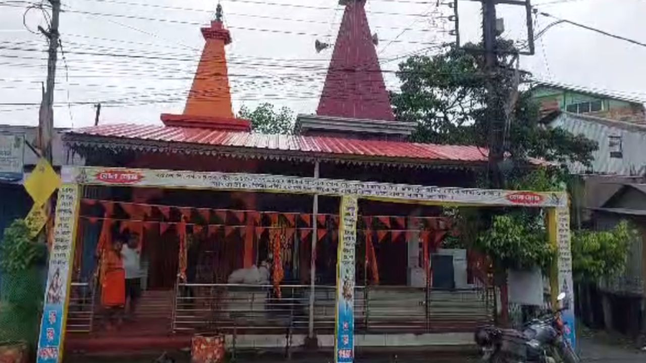 Alipurduar: হনুমান মন্দিরে এ দৃশ্য! তালা খুলতেই চমকে উঠলেন পুরোহিত