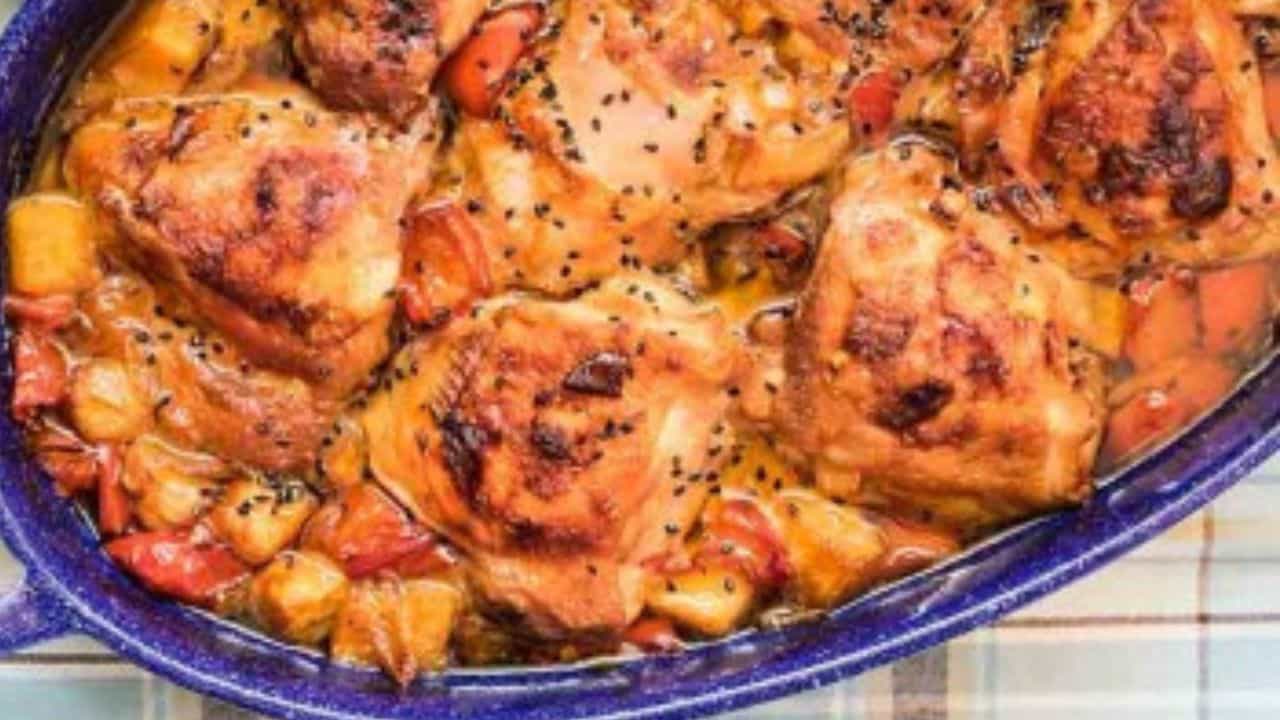 Hawai Chicken Recipe: হাওয়াই চিকেন, একবার রেঁধে দেখুন, প্লেট কামড়ে খাবে বাড়ির লোক Hawai Chicken Recipe: হাওয়াই চিকেন, একবার রেঁধে দেখুন, প্লেট কামড়ে খাবে বাড়ির লোক
