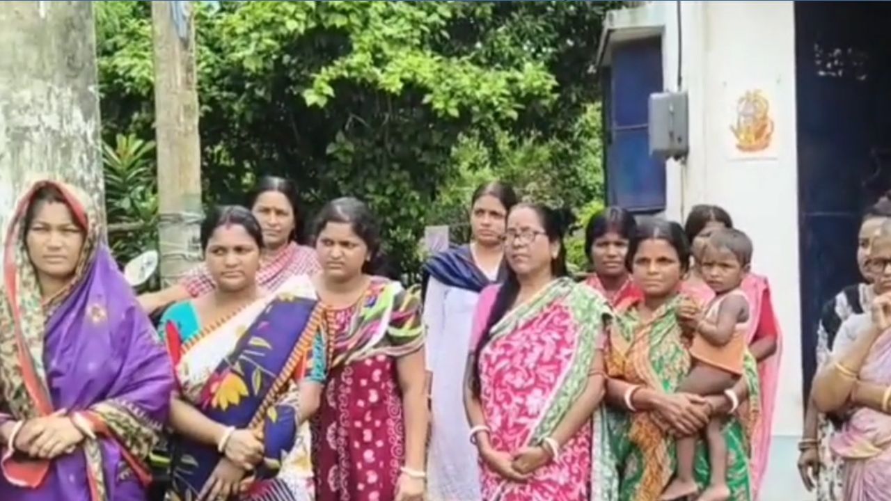 ICDS-এর খিচুড়িতে শুয়োপোকা, রাজনৈতিক ষড়যন্ত্র দেখছেন কাউন্সিলর