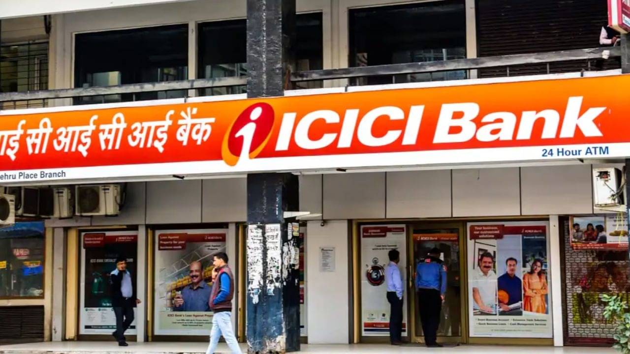 ICICI Bank: অ্যাকাউন্টে ৫০ হাজার টাকা ব্যালেন্স রাখতেই হবে! গ্রাহকদের বড় ধাক্কা দিল ICICI Bank