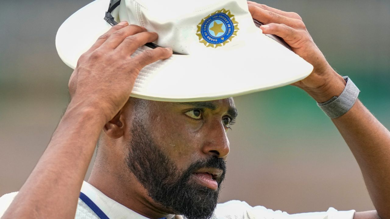 IND vs ENG: ম্যাচটাই কি ফেলে দিলেন? অবাক ক্যাচ মিসে হতাশা IND vs ENG: ম্যাচটাই কি ফেলে দিলেন? অবাক ক্যাচ মিসে হতাশা