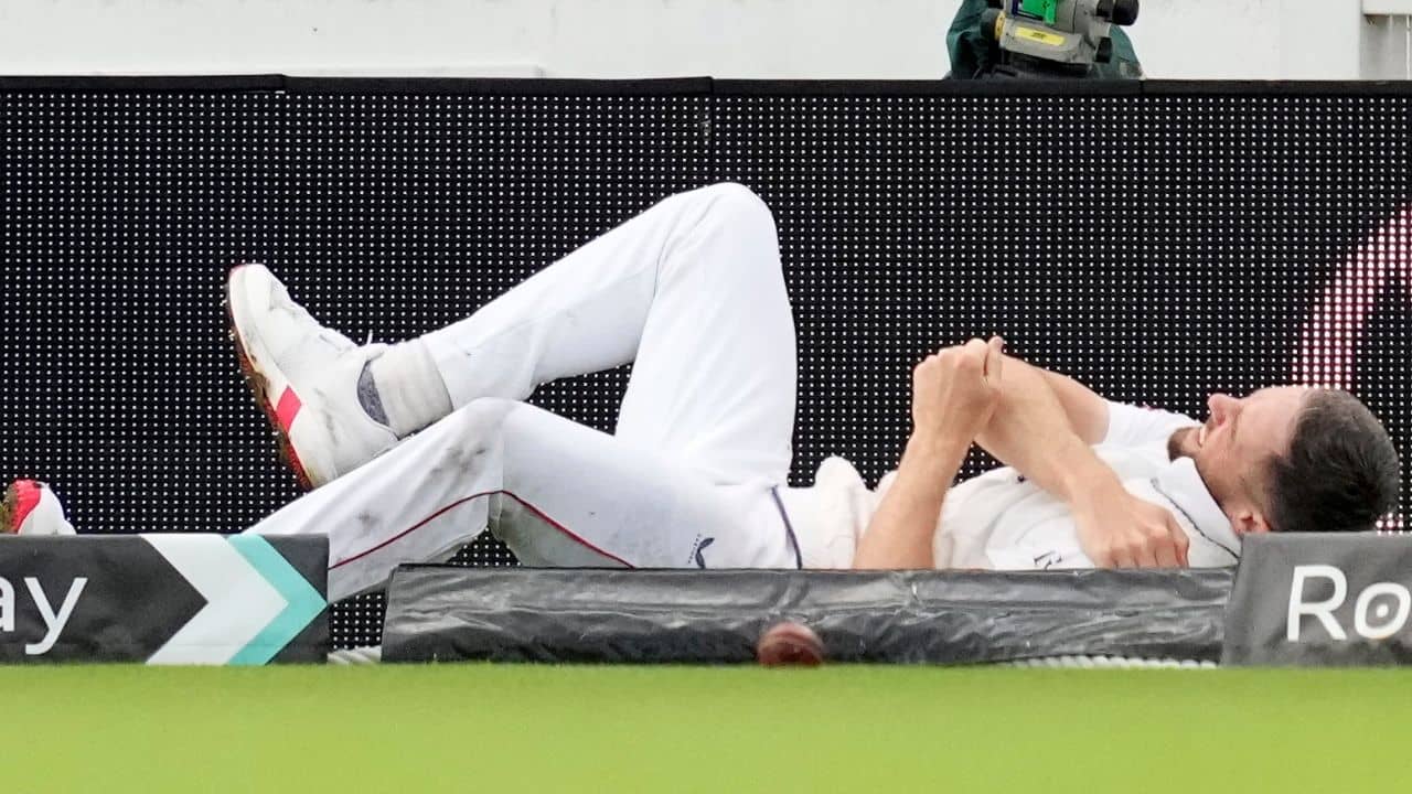 IND vs ENG: ইংল্যান্ড শিবিরে বড় ধাক্কা, ওভাল টেস্টে ছিটকে গেলেন সেরা বোলার