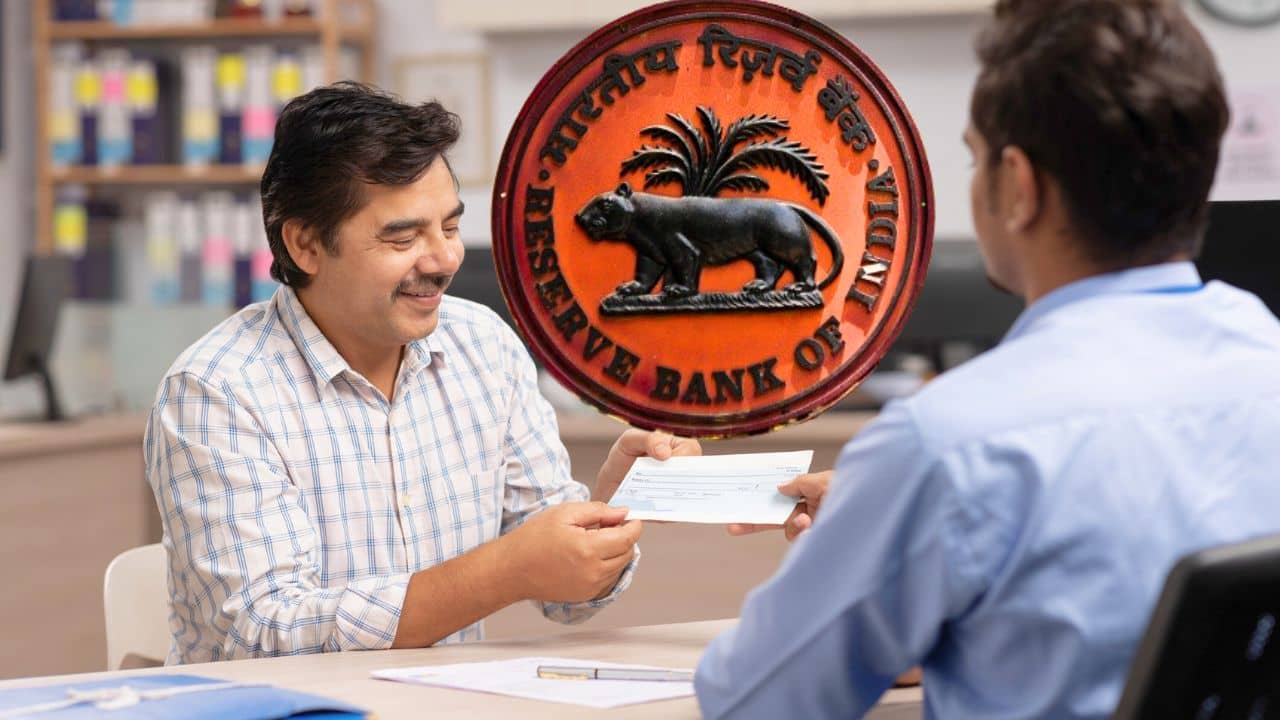 Indian Banks: আর হয়রানি নয়, RBI-এর একটা সিদ্ধান্তে ব্যাঙ্কে সময় বাঁচতে চলেছে গ্রাহকদের