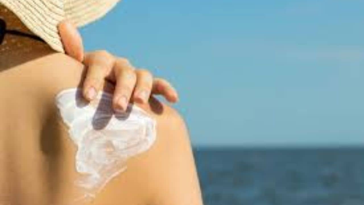 সানস্ক্রিনে অ্য়ালার্জি? চিন্তা নেই, বাড়িতেই এভাবে বানিয়ে ফেলুন