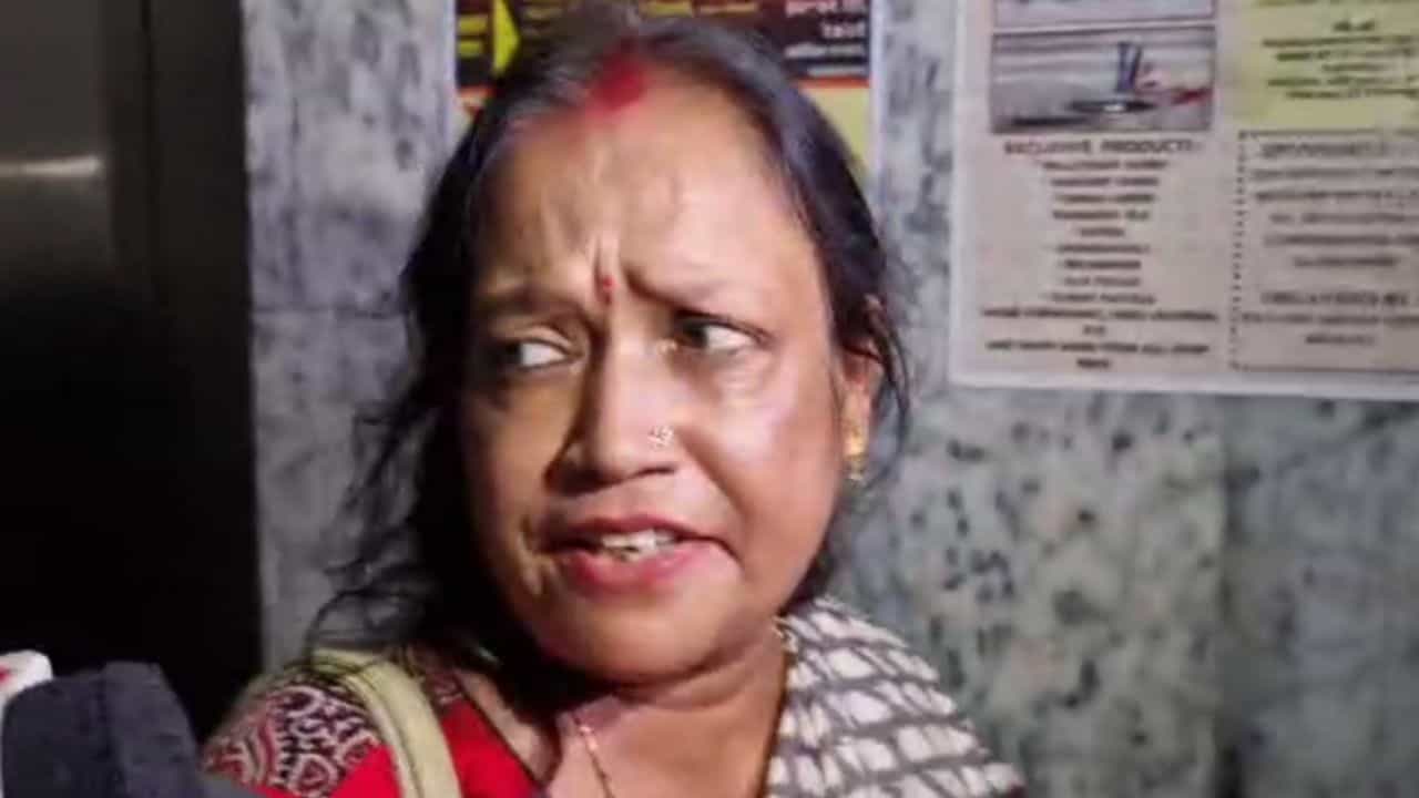 Jiban Krishna Saha: 'আমার কাছে দুর্নীতির টাকা নাই...', CGO-তে ঢোকার আগে বলে গেলেন জীবনের পিসি Jiban Krishna Saha: 'আমার কাছে দুর্নীতির টাকা নাই...', CGO-তে ঢোকার আগে বলে গেলেন জীবনের পিসি