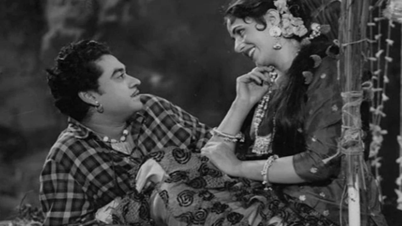 Kishore Kumar Income Tax: অভিনয় করেছিলেন মধুবালাও, শুধুমাত্র ট্যাক্স দেবেন না বলেই এই সিনেমা বানিয়েছিলেন কিশোর কুমার
