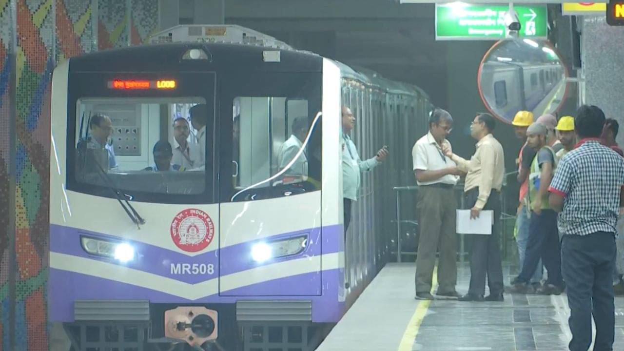 Kolkata in Mahalaya: মহালয়াতেই বড় গিফট কলকাতা মেট্রোর