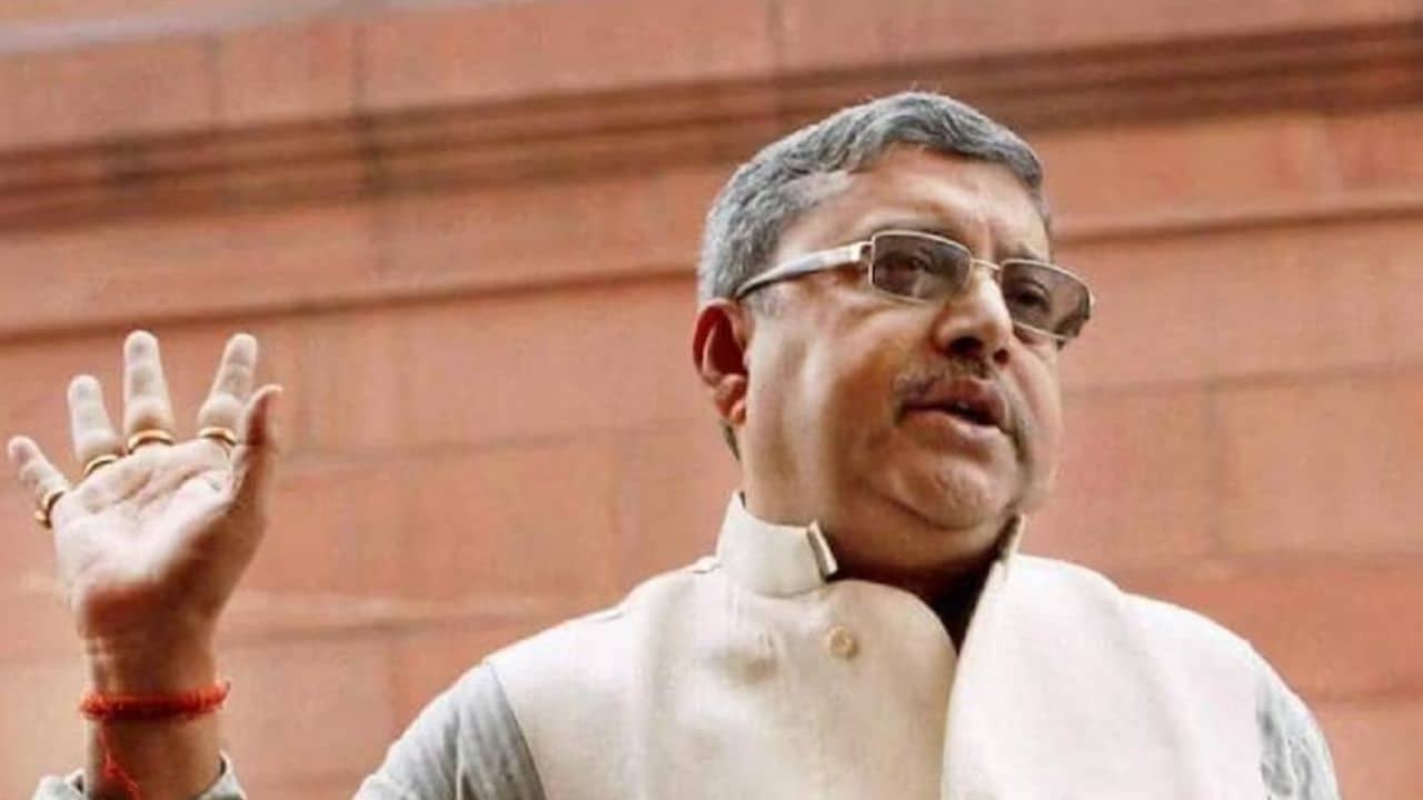 Kalyan Banerjee: মুখ্য সচেতক পদ থেকে কল্যাণের ইস্তফা গ্রহণ করলেন মমতা, নতুন দায়িত্বে এবার কাকলি