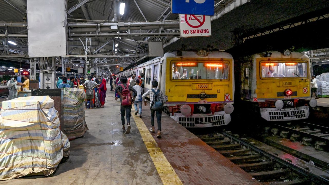 Sealdah-Train: শিয়ালদহ ডিভিশনে বড় সিদ্ধান্ত, ডানকুনি-বনগাঁ-শান্তিপুর, কোন লাইনের ট্রেন কোন প্লাটফর্ম থেকে ছাড়বে, জেনে নিন