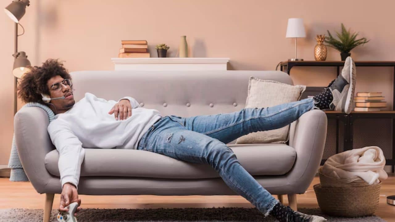 অলস হয়ে পড়ছেন? নিজের দোষেই আপনার এই পরিস্থিতি হচ্ছে না তো! জেনে নিন