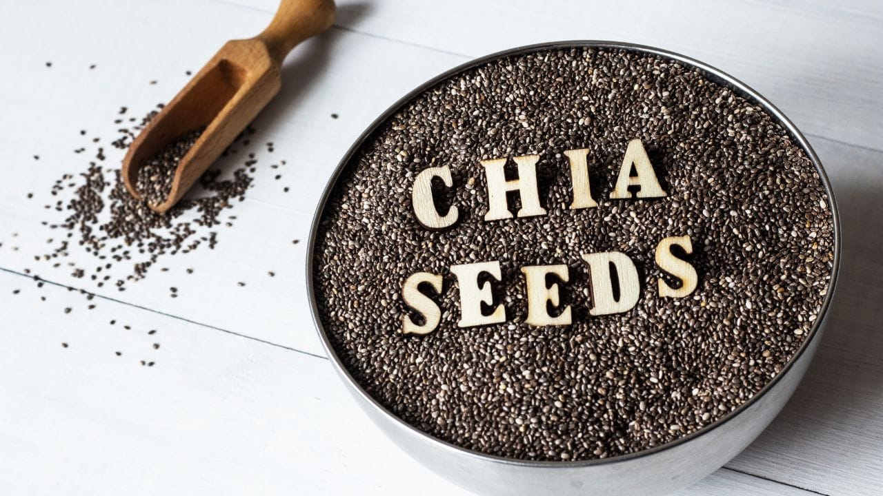 Chia Seeds: ডেকে আনছেন বড় বিপদ! চিয়া সিডের সঙ্গে ভুলেও এগুলো মিশিয়ে খাবেন না Chia Seeds: ডেকে আনছেন বড় বিপদ! চিয়া সিডের সঙ্গে ভুলেও এগুলো মিশিয়ে খাবেন না