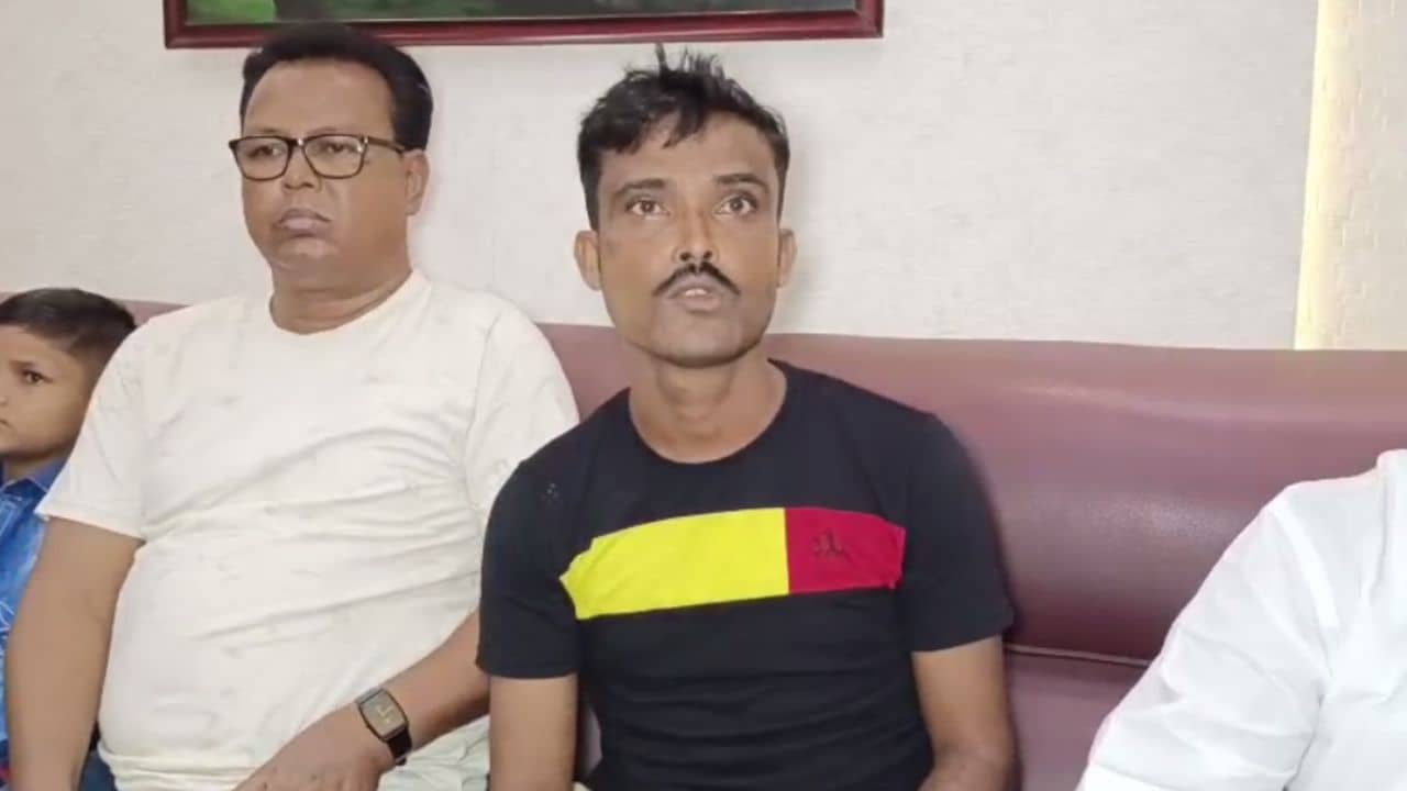 Bengal Migrant Worker Harassed: এক ডাকে অভিষেকে ফোন করতেই হল কাজ, পরিযায়ী শ্রমিককে উদ্ধার করে ফিরিয়ে আনা হল বাংলায়