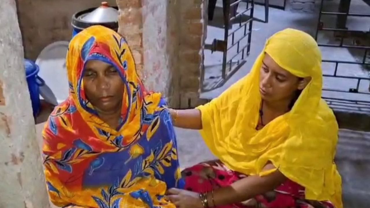 Bengal Migrant Worker in Uttar Pradesh: রওনা দিয়েছিলেন উত্তর প্রদেশে, পথেই এক ভয়ঙ্কর বিভীষিকার সাক্ষী থাকলেন জাহাঙ্গীরা Bengal Migrant Worker in Uttar Pradesh: রওনা দিয়েছিলেন উত্তর প্রদেশে, পথেই এক ভয়ঙ্কর বিভীষিকার সাক্ষী থাকলেন জাহাঙ্গীরা