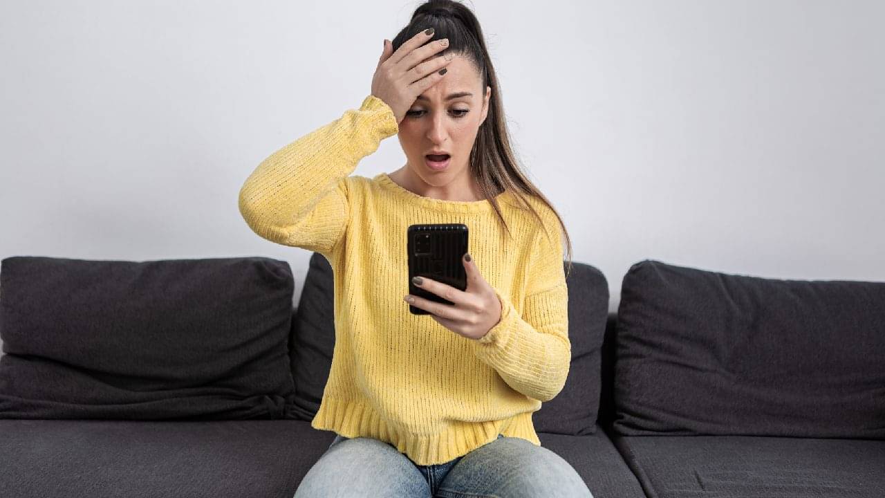 Mobile Charge Problem: ঝড়ের থেকেও দ্রুত গতিতে শেষ হচ্ছে মোবাইলের ব্যাটারি? এই খেলা জানলে আর চার্জার খুঁজতে হবে না