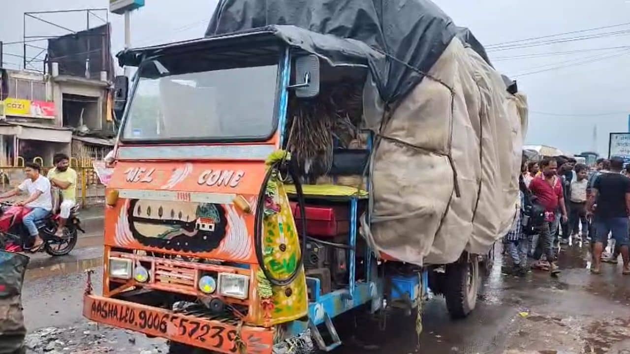 Murshidabad: পুলিশের ওপর হামলা, গ্রেফতার তৃণমূলের উপ প্রধান