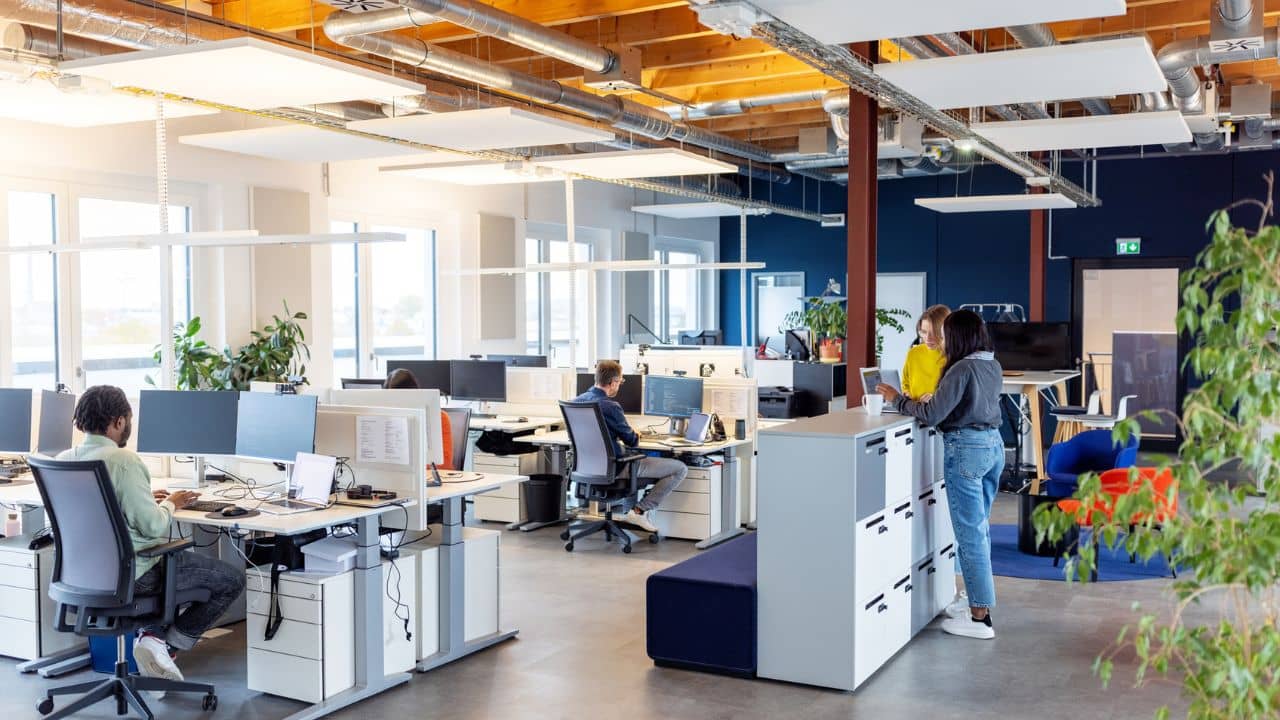 Office Space, Real Estate: ২০২৫ সালে ভারতে নতুন অফিস বেড়েছে ৪০ শতাংশ, বেড়েছে ভ্যাকেন্সিও!