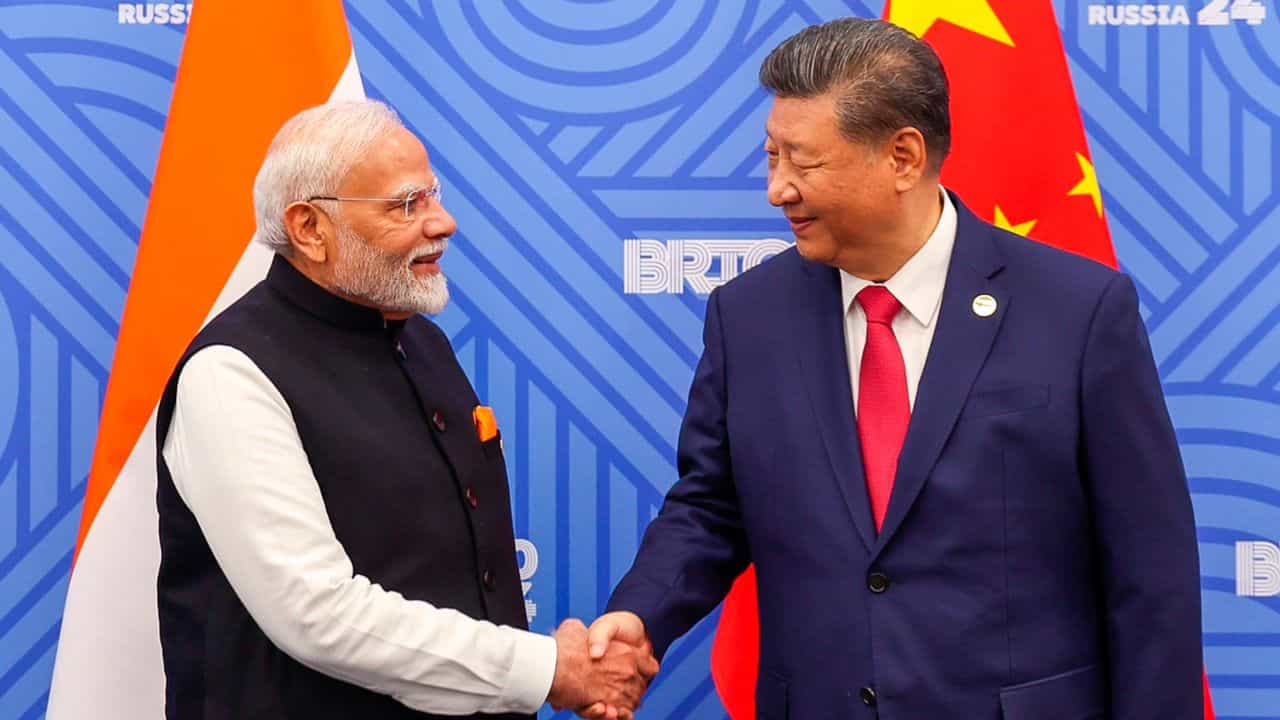 PM Modi: জাপান থেকেই ভারত-চিনের সম্পর্ক নিয়ে ইঙ্গিতপূর্ণ বার্তা মোদীর, কী বললেন? PM Modi: জাপান থেকেই ভারত-চিনের সম্পর্ক নিয়ে ইঙ্গিতপূর্ণ বার্তা মোদীর, কী বললেন?