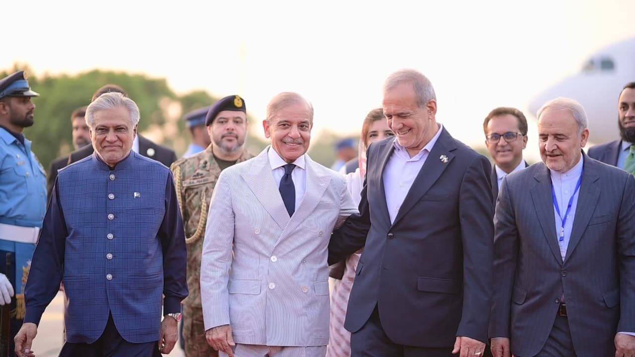 Iran Pakistan: মিলবে বিশেষ ডিসকাউন্ট! ৮০০ কোটি ডলারের ব্যবসা শুরু করতে চায় পাকিস্তান