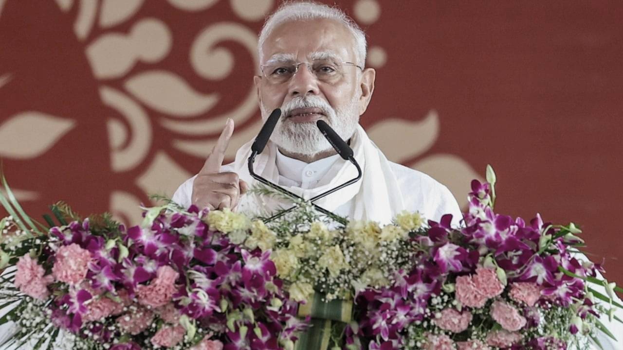 PM Modi: ...ফোন করব?, অখিলেশকে নিয়ে কেন একথা বললেন মোদী?