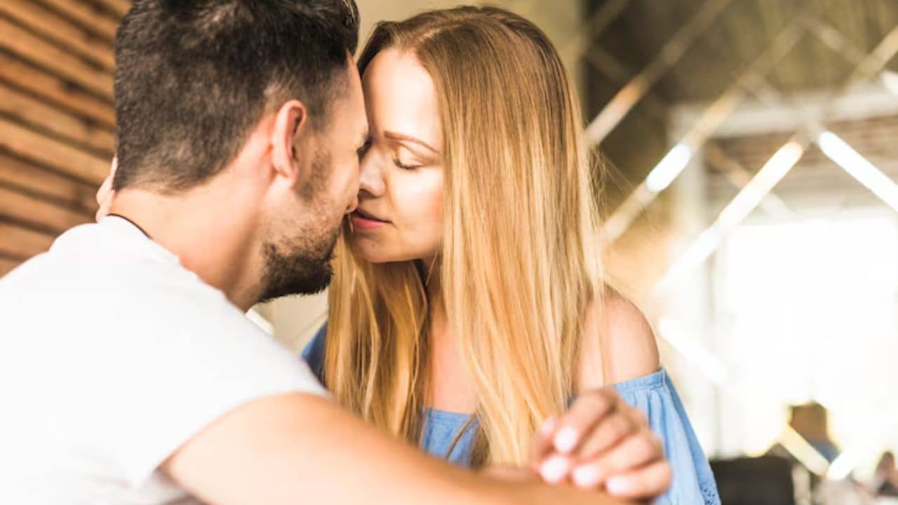 প্রেম প্রস্তাব পেয়েছেন? সঙ্গী সঠিক তো? জেনে নিন কোন কায়দায় চিনে নেবেন