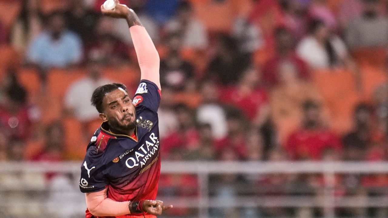 Yash Dayal: গুরুতর অভিযোগ, টি-টোয়েন্টি লিগ থেকেই বাদ আরসিবি পেসার! Yash Dayal: গুরুতর অভিযোগ, টি-টোয়েন্টি লিগ থেকেই বাদ আরসিবি পেসার!