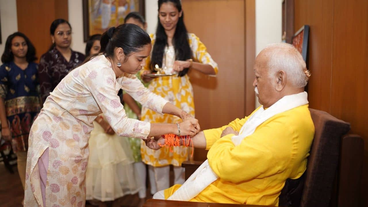 Mohan Bhagwat: নাগপুরে RSS সদর দফতরে রাখিবন্ধন উৎসবে সামিল মোহন ভাগবত