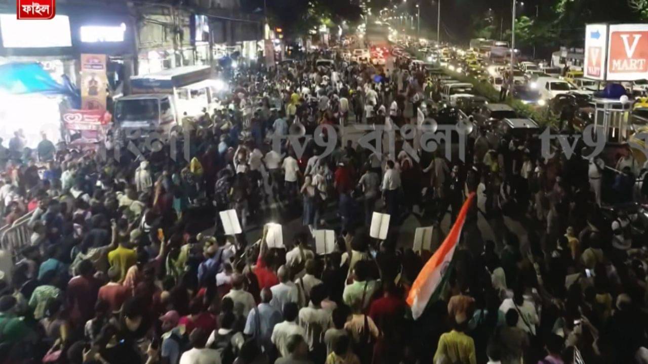 R G Kar: তিলোত্তমা ধর্ষণ খুনের এক বছর, আজ রাত দখলের ডাক WBJDF-এর