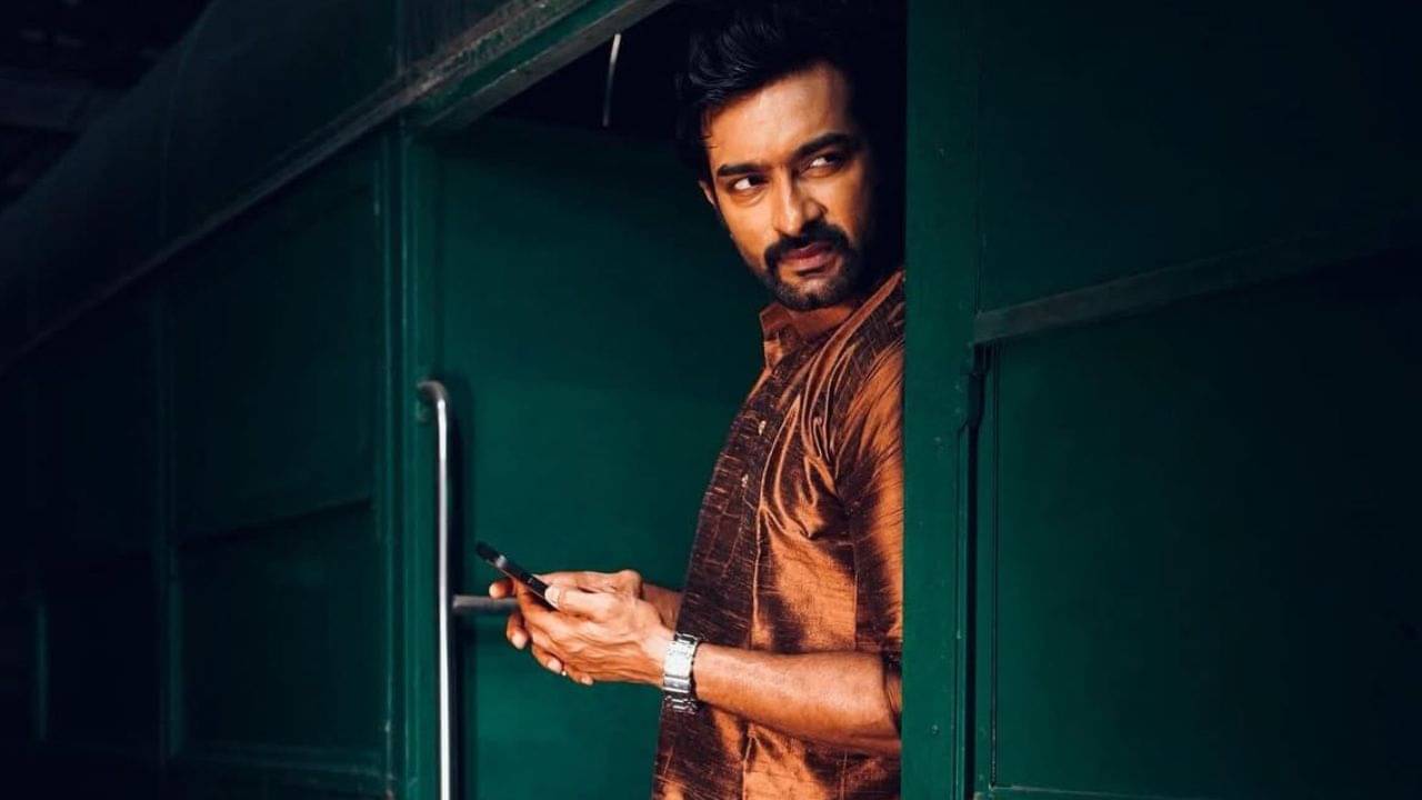 মায়ের হাতের পায়েস নাকি ডেট? জন্মদিনে জীতুর মন পড়ার পালা