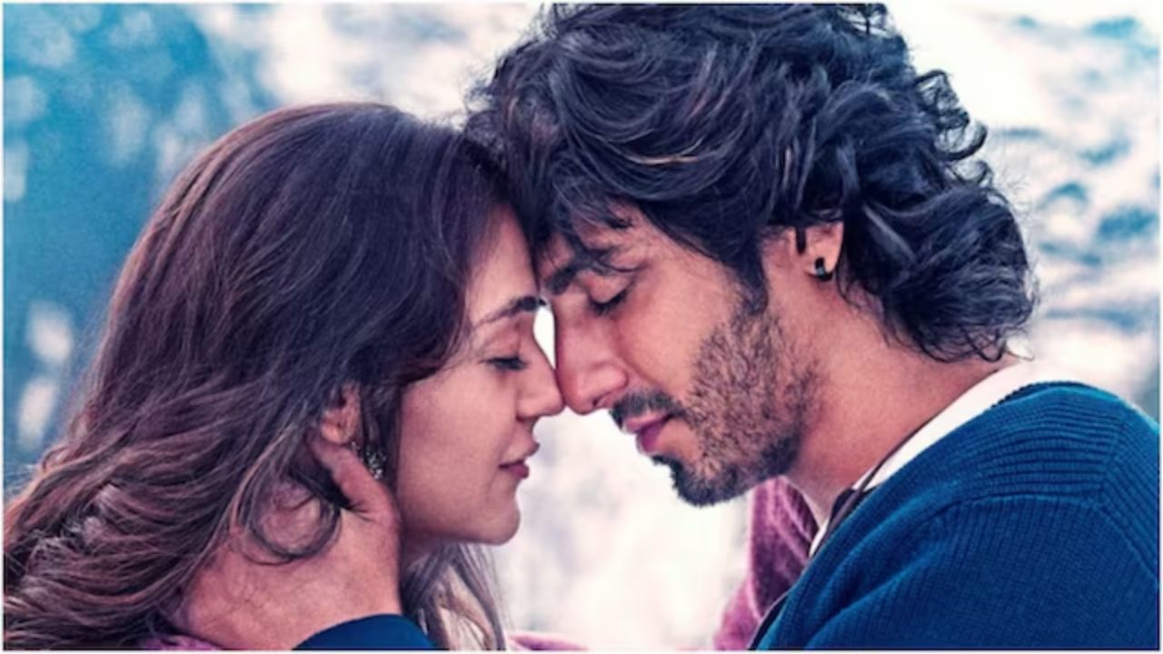 প্রথম ছবিতেই সুপারহিট আহান পাণ্ডে-অনীত পাড্ডা, 'সাইয়ারা' জুটির সম্পত্তি কত জানেন? প্রথম ছবিতেই সুপারহিট আহান পাণ্ডে-অনীত পাড্ডা, 'সাইয়ারা' জুটির সম্পত্তি কত জানেন?