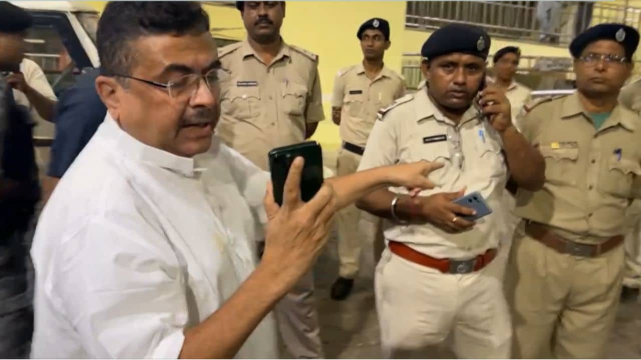 Nabanna Abhijan: সাঁতরাগাছিতে নবান্ন অভিযানের অস্থায়ী ক্যাম্প তৈরিতে বাধা, পুলিশের সঙ্গে বচসায় শুভেন্দু