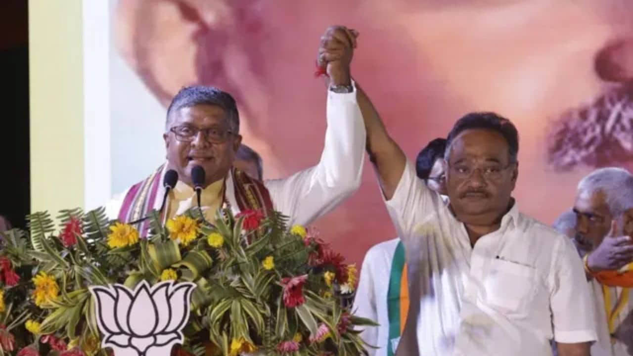 BJP District Committee: মধ্য়রাত অবধি চলেছে বৈঠক, ৭-৮ দিনের মধ্যে বড় ঘোষণা করতে চলেছে বিজেপি