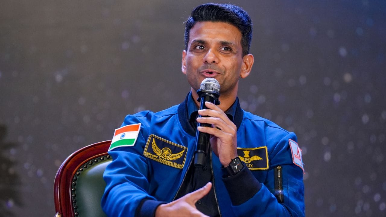 Group Captain Shubhanshu Shukla on India's Space Exploration: 'ভারতের জন্য উত্তেজিত গোটা পৃথিবী...', শুভাংশুর বক্তব্যে উঠে এল ভারতের সোনার সময়ের কথা Group Captain Shubhanshu Shukla on India's Space Exploration: 'ভারতের জন্য উত্তেজিত গোটা পৃথিবী...', শুভাংশুর বক্তব্যে উঠে এল ভারতের সোনার সময়ের কথা