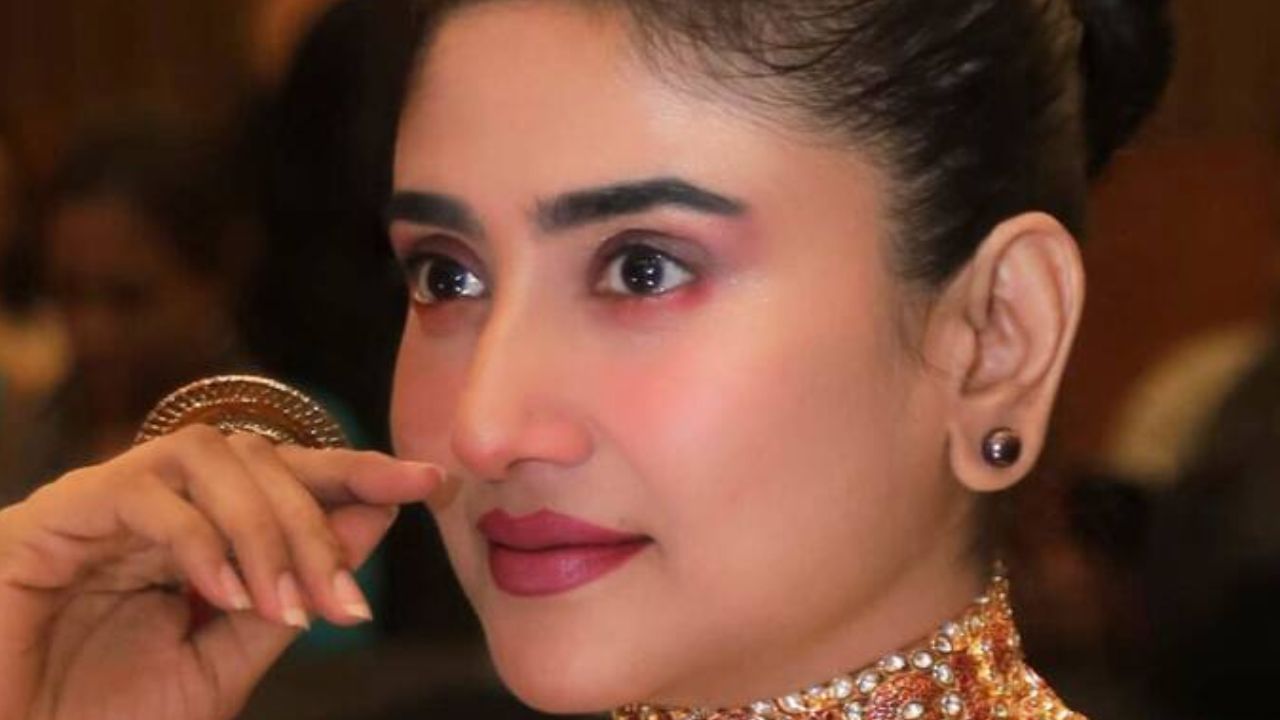 'তোকে কী করে ছবিতে নেব?', তিলোত্তমা কাণ্ডের এক বছরে বিস্ফোরক দেবলীনা 'তোকে কী করে ছবিতে নেব?', তিলোত্তমা কাণ্ডের এক বছরে বিস্ফোরক দেবলীনা