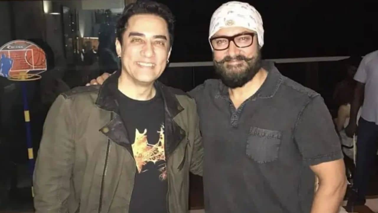 ভাইকে বাড়িতে আটকে ফোন কেড়ে নেন আমির, বিস্ফোরক অভিযোগ ঘিরে বিতর্ক