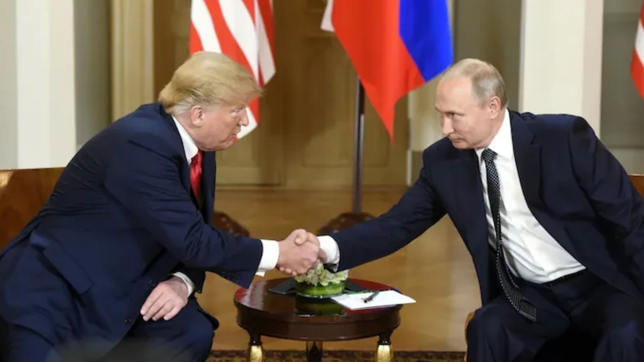 Donald Trump-Vladimir Putin: ১৫ অগস্ট মুখোমুখি বৈঠকে ট্রাম্প-পুতিন, যুদ্ধ থেকে শুল্ক-জট কাটবে কি অবশেষে? Donald Trump-Vladimir Putin: ১৫ অগস্ট মুখোমুখি বৈঠকে ট্রাম্প-পুতিন, যুদ্ধ থেকে শুল্ক-জট কাটবে কি অবশেষে?