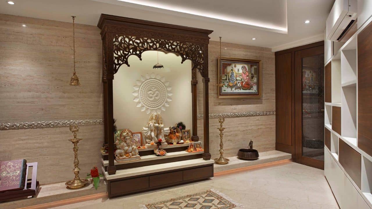 ঠাকুরের স্থানে ভুলেও রাখবেন না এই মূর্তি, তাহলেই বিপদ