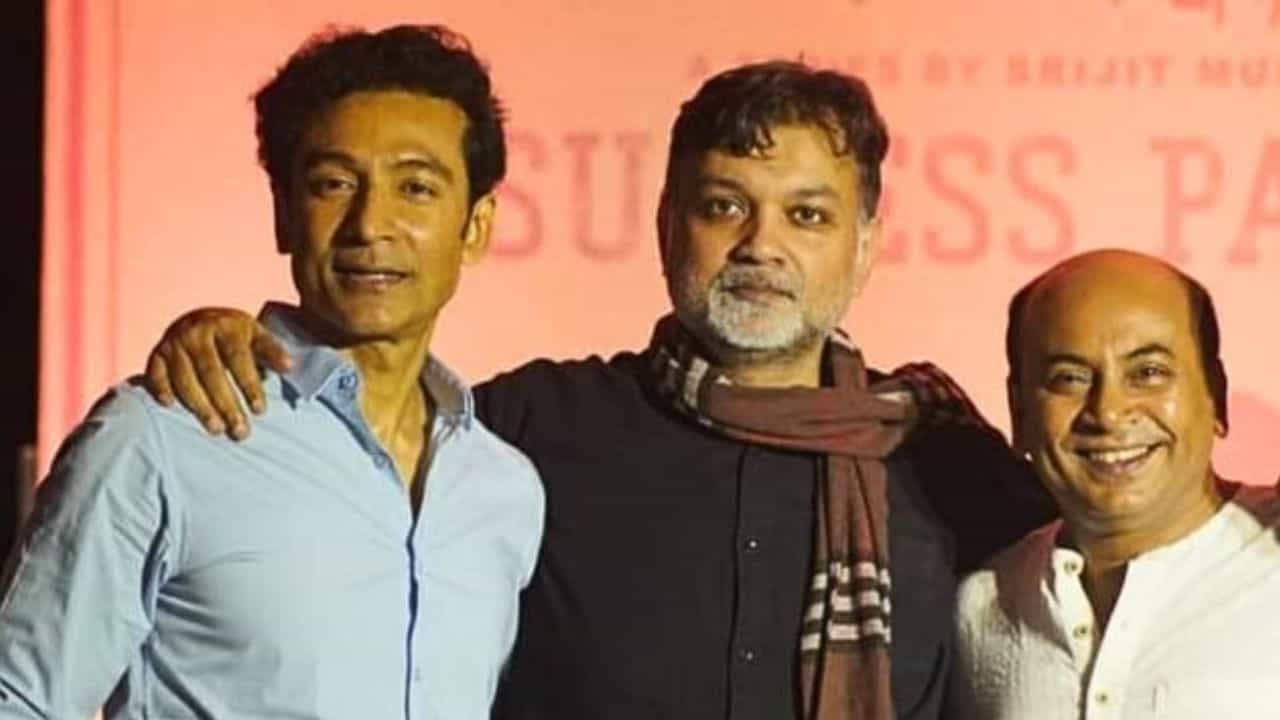 পুজোতেই মুক্তি পাচ্ছে ফেলুদা, সকলকে চমকে দিয়ে সুখবর দিলেন সৃজিত পুজোতেই মুক্তি পাচ্ছে ফেলুদা, সকলকে চমকে দিয়ে সুখবর দিলেন সৃজিত